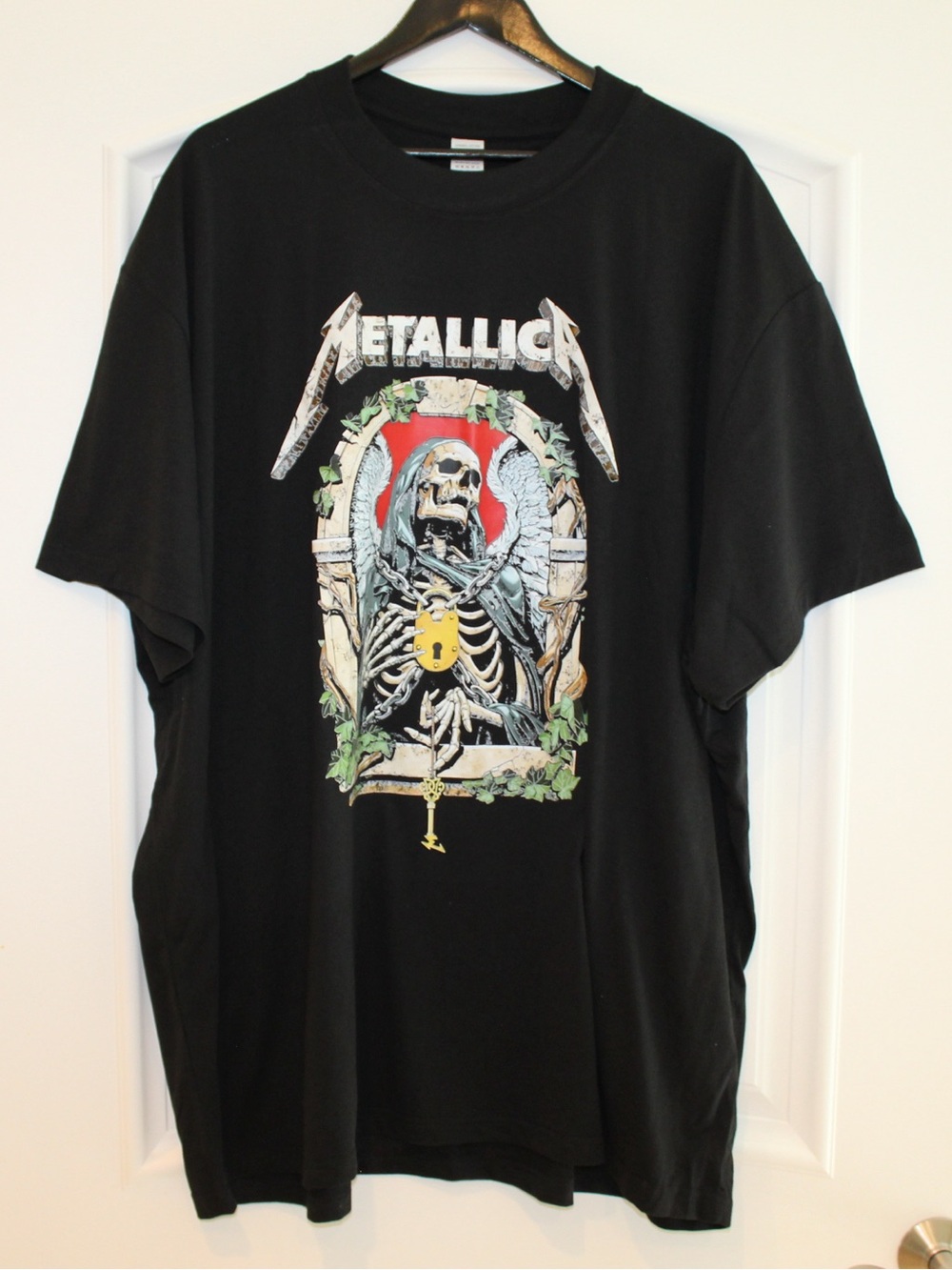 Metallica T-shirt (men’s 6XL) (NWOT)